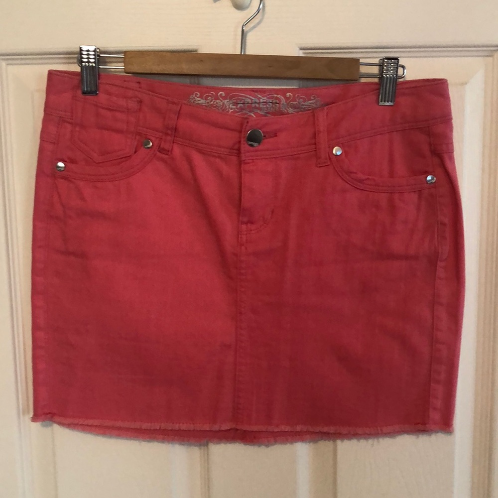 EXPRESS Pink Denim Mini Skirt Size 4